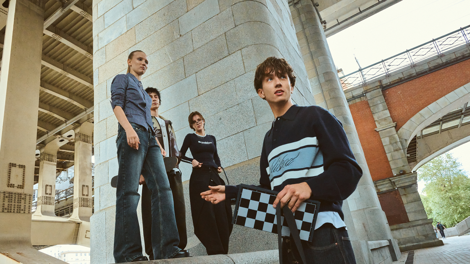 main-banner-img